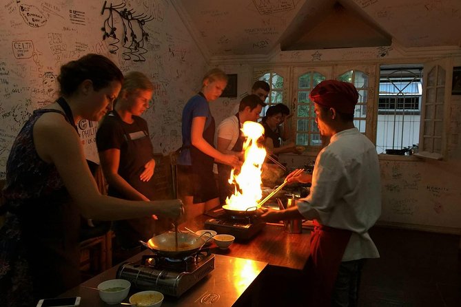 Chef Vu Cooking Class Plus Market Trip in Saigon Center (Pick up by Cyclo) - A Saigon morning that starts on three wheels