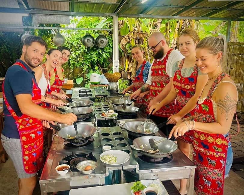 Chiang Mai: Cooking Class, Market & Thai Herbs Garden Tour - What the instructors add to the experience
