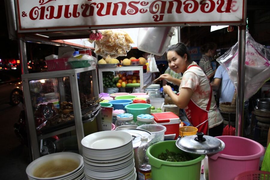 Chiang Mai: Evening Local Street Food Market Tour - Is $40 a good value?