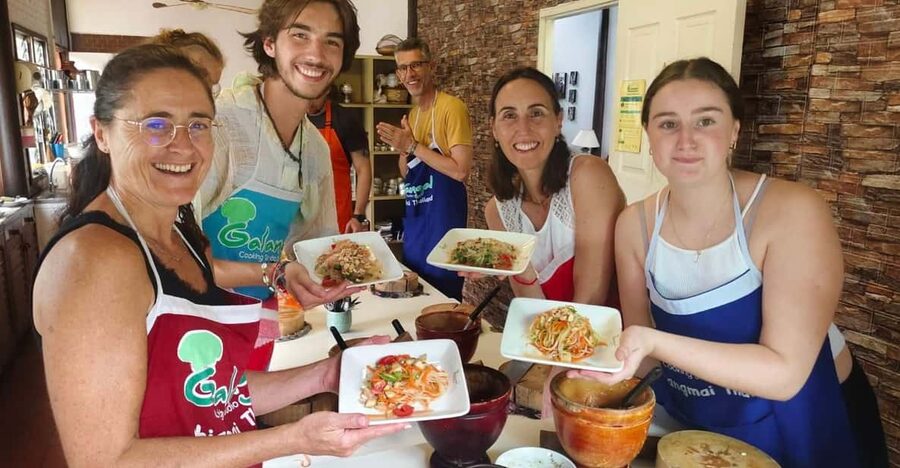Chiang Mai: Morning Cooking Class with Market Visit - What the cooking lesson is really like
