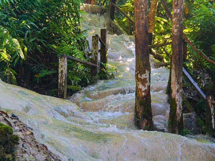 Chiang Mai: Sticky Waterfall by Local Truck with Market Stop - Ninety minutes to two hours at Bua Thong
