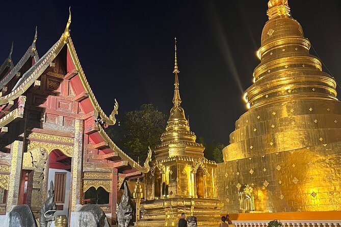 Chiang Mai Temples and Market Tuk-Tuk Evening Night Tour - What the guides add, and where the tour can fail