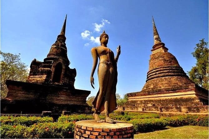 Chiang Mai Temples and Market Tuk Tuk Night Tour - What the $34.23 price really covers