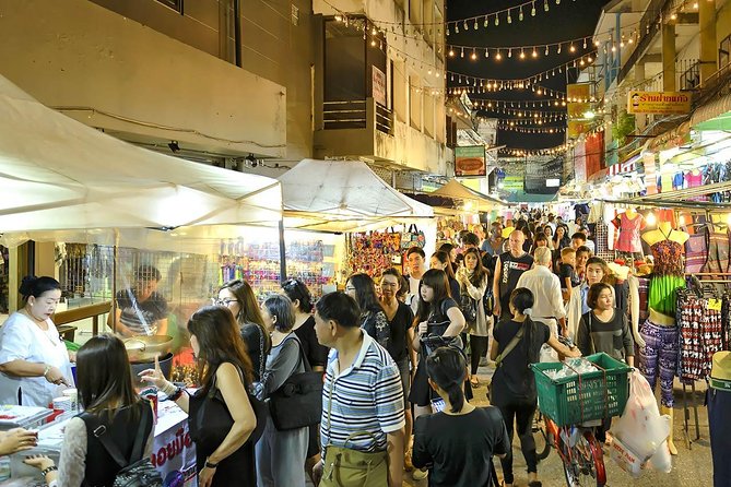 Chiang Rai Food & Night Market Walking Tour with Local Host - Wat Rong Seur Ten, the Blue Temple