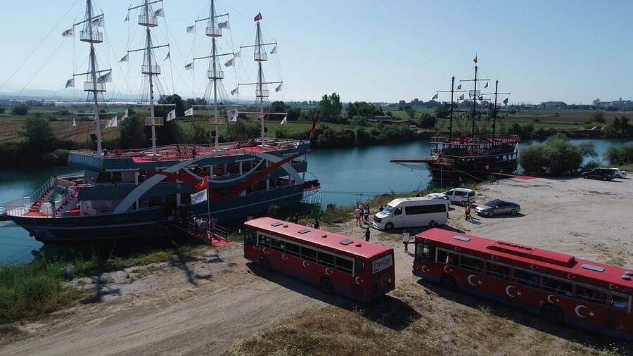 City of Side: Boat Tour on the Manavgat River w/ Bazaar Trip - Two and a half hours among Manavgat stalls