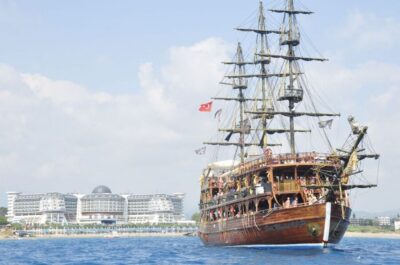 City of Side: Manavgat River Boat Lunch Cruise & Bazaar Tour