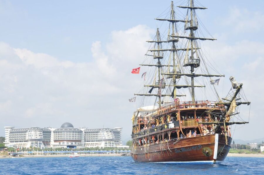 City of Side: Manavgat River Boat Lunch Cruise & Bazaar Tour - Swimming Where River Meets Sea