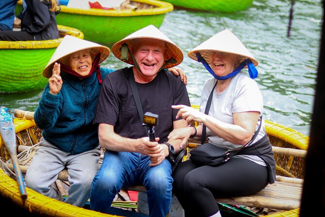 Cocolocal Farm Cooking Class with market tour and basket boat - Who should book this experience?