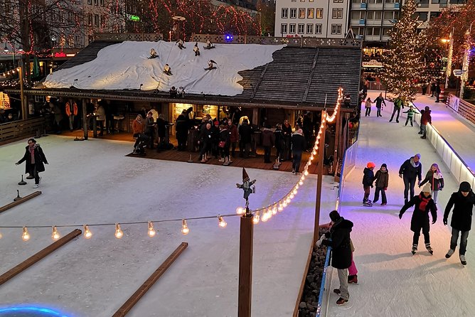 Cologne Christmas Market and Kölsch Beer Small-Group Tour - A smaller market beside Cologne Cathedral