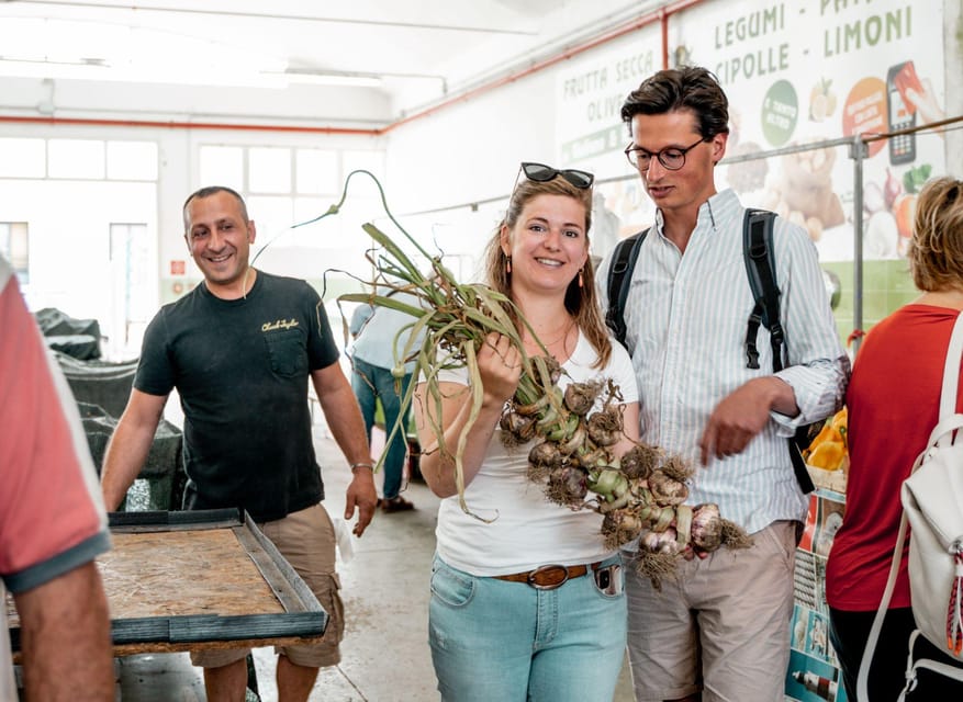 Cook with Mimma: Optional Market Tour & Puglian Flavors - The optional Brindisi market visit