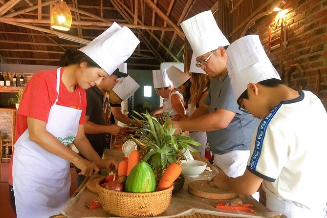 Cooking Class Hoi An:Local Market, Basket Boat, Fishing & Cooking - A basket boat ride through Cam Thanh