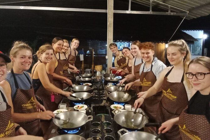 Cooking class in organic garden and local market tour ThaiCottage - Four dishes, several flavors, and dessert