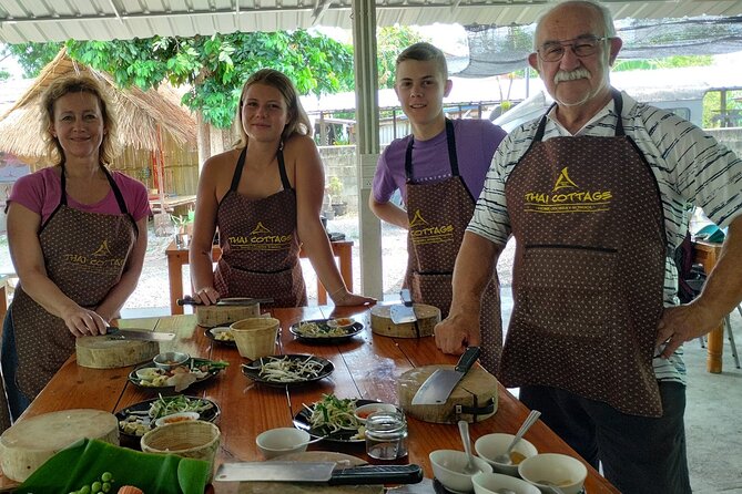 Cooking class in organic garden and local market tour ThaiCottage - Should you book Thai Cottage Home Cookery School?