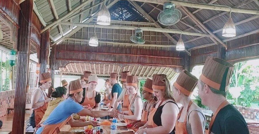 Cooking Class w Phở and Market & Basket Boat Ride in Hoi An - The bamboo basket boat through Bay Mau