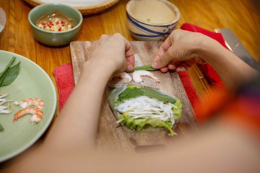 Cooking Class with Ben Thanh Market visit - Starting with Ben Thanh Market at 9 AM