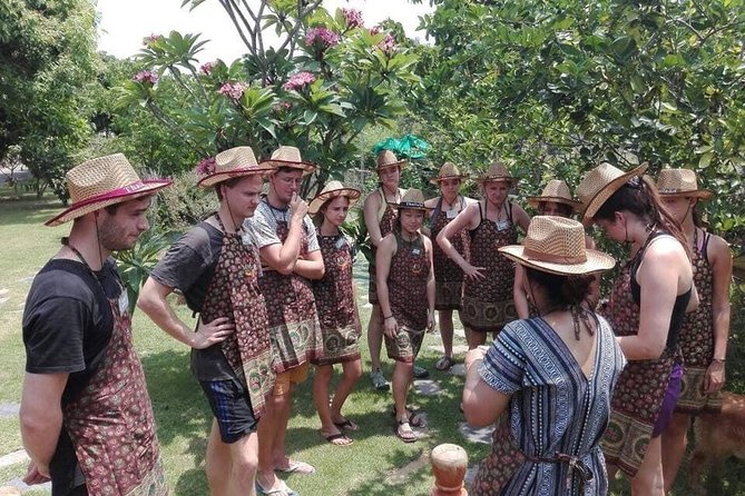 Cooking Evening Class Chiang Mai Visit Organic Garden and Market - 4 p.m. at the organic garden