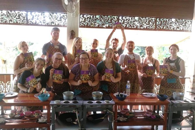 Cooking Morning Class Chiang Mai Visit Organic Garden and Market - Touring the organic garden before lunch