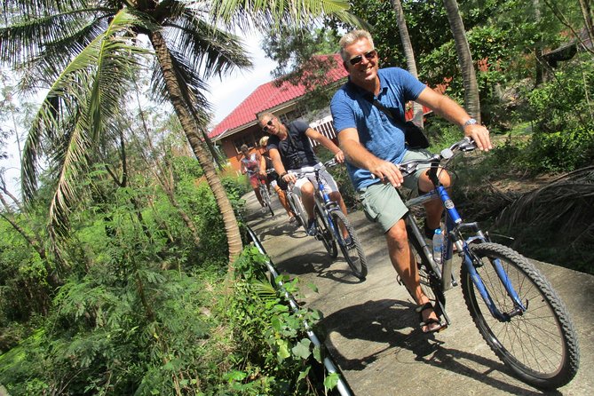 Countryside Bangkok and a Local Floating Market Tour by Bicycle Including Lunch - From city streets to plantations and wetlands