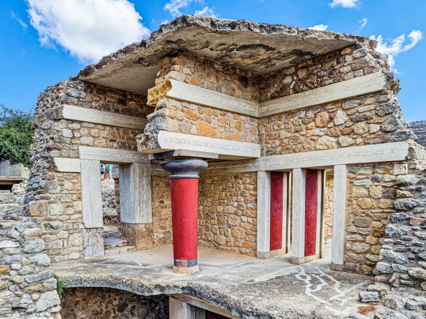 Crete: Knossos Palace, Heraklion City, Market Guided Tour - Two hours among the stones at Knossos Palace