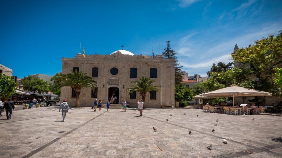Crete: Knossos Palace, Heraklion City, Market Guided Tour - Pickup, return, and cancellation details