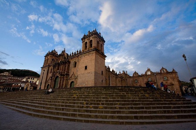 Cusco City Sightseeing, San Pedro Market, Cathedral and Qorikancha Temple - San Pedro Market brings Cusco down to earth