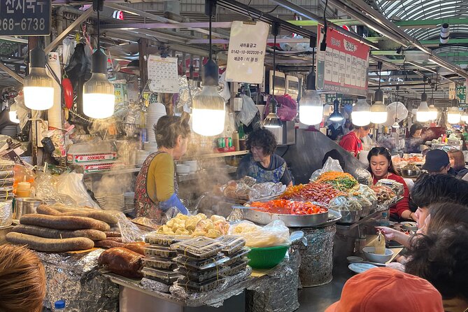 Customizable Seoul Private Tour Palaces Food and Markets - Gwangjang Market and Seoul on a plate
