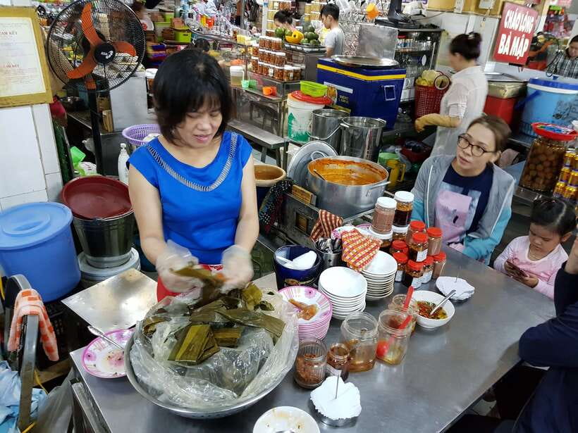 Da Nang: Con Market And Seafood Street Experience - What the $60 price includes