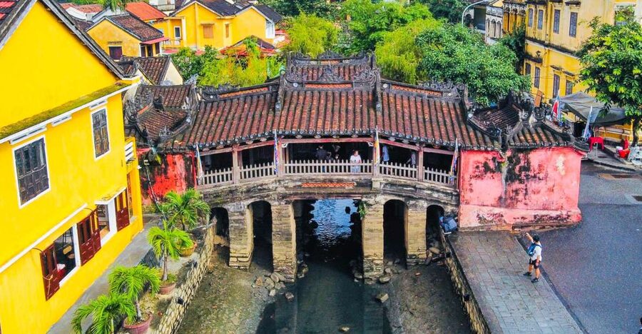 Da Nang/Hoi An: Market & Old Town Private Tour with Transfer - Art Galleries and the Local Creative Scene