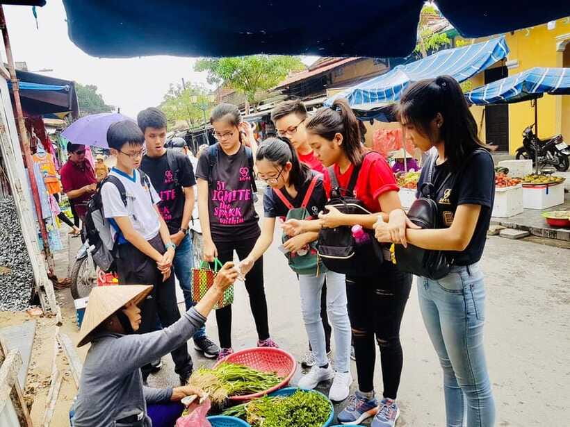 Da Nang/Hoi An: Market Tour, Basket Boat Ride, Cooking Class - Four dishes, open flames, and plenty to eat
