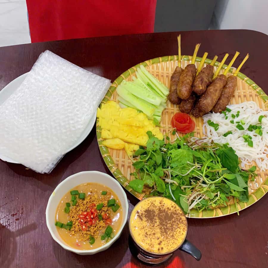 Da Nang: Making 5 Vietnamese dishes with Local Market Trip - Eating what you made
