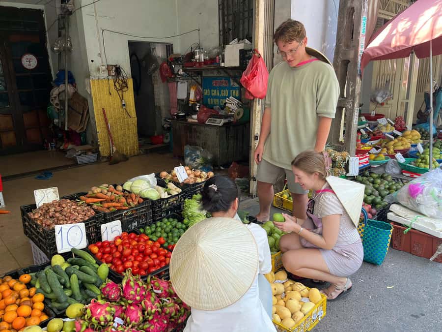 Da Nang: Making 5 Vietnamese dishes with Local Market Trip - Five dishes, three regions, one busy kitchen