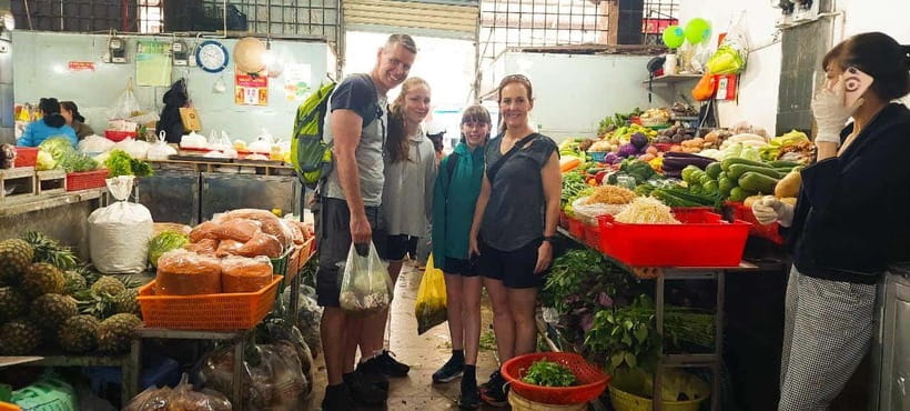 Dalat: Home Cooking Class with Central Market Tour - Meeting Ms Son at Stop and Go Boutique Coffee