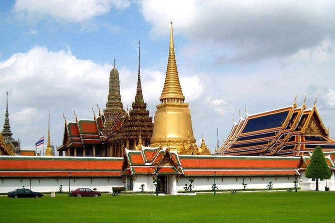 Damnern Saduak Floating Market, Grand Palace, Wat Phra Keo & Wat Pho - The Grand Palace shows royal Bangkok