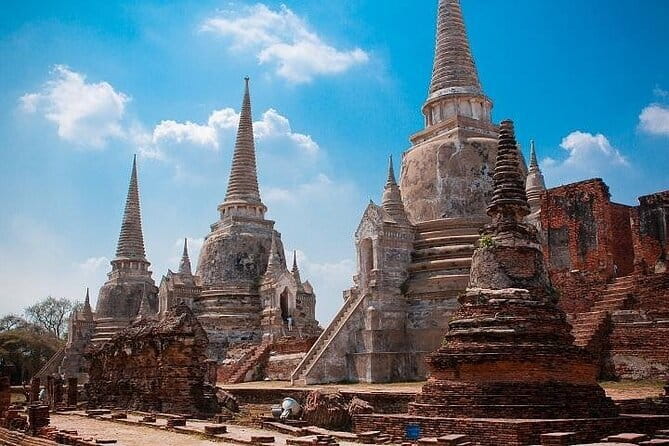 Damnoen Saduak Floating Market & Railway Market Tour from Bangkok - Weather, cancellation, and practical planning