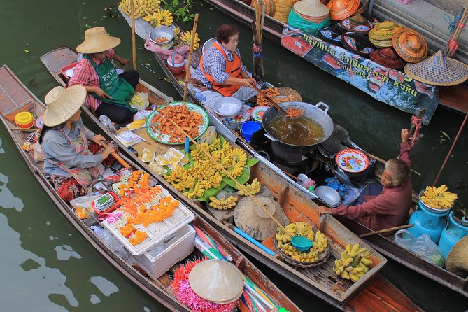 Damnoen Saduak Floating Market Small Group Tour - The longtail boat gives you the best view