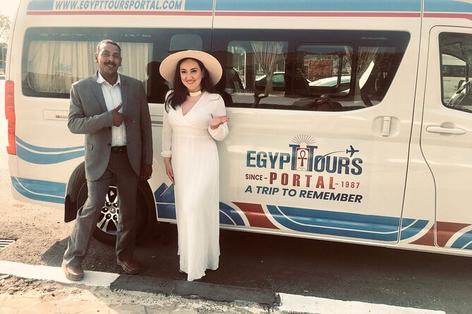 Day Tour to Giza Pyramids Complex, Egyptian Museum & Bazaar - Inside the Great Pyramid of Khufu