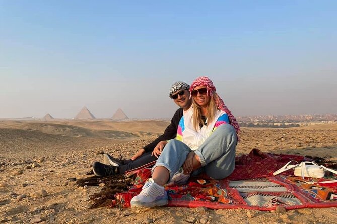 Day Tour To Giza Pyramids & Egyptian Museum & Khan El Khalili Bazaar - Lunch, transport, and the private format