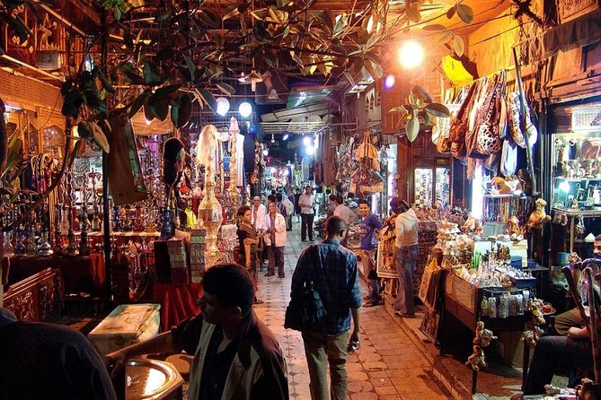 Day Trip to Giza Pyramids Old Cairo Citadel and Bazaar - Khufu’s Great Pyramid and the limits of the basic ticket