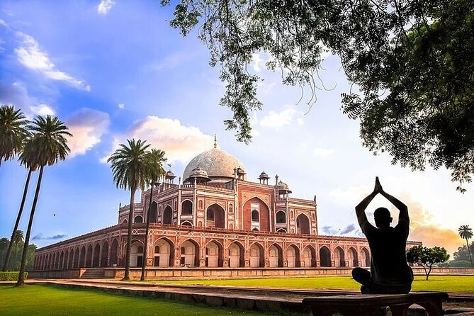 Delhi Private City Tour With Spice Market In 8 Hours - By Car - Gurudwara Bangla Sahib and Sikh Delhi
