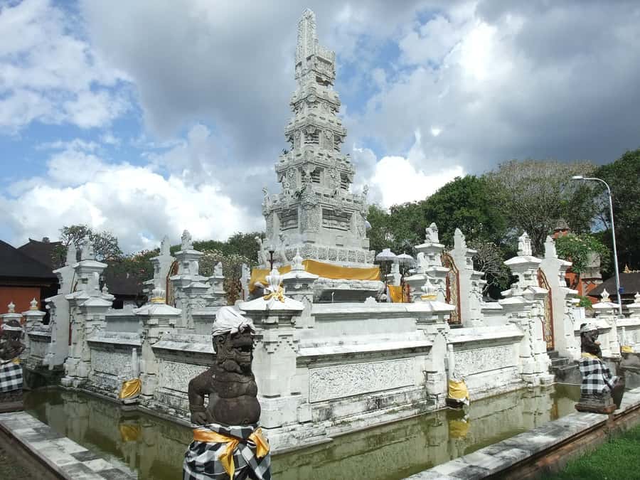 Denpasar: Museum, Traditional Market and Food Tasting Tour - Key points to know before booking