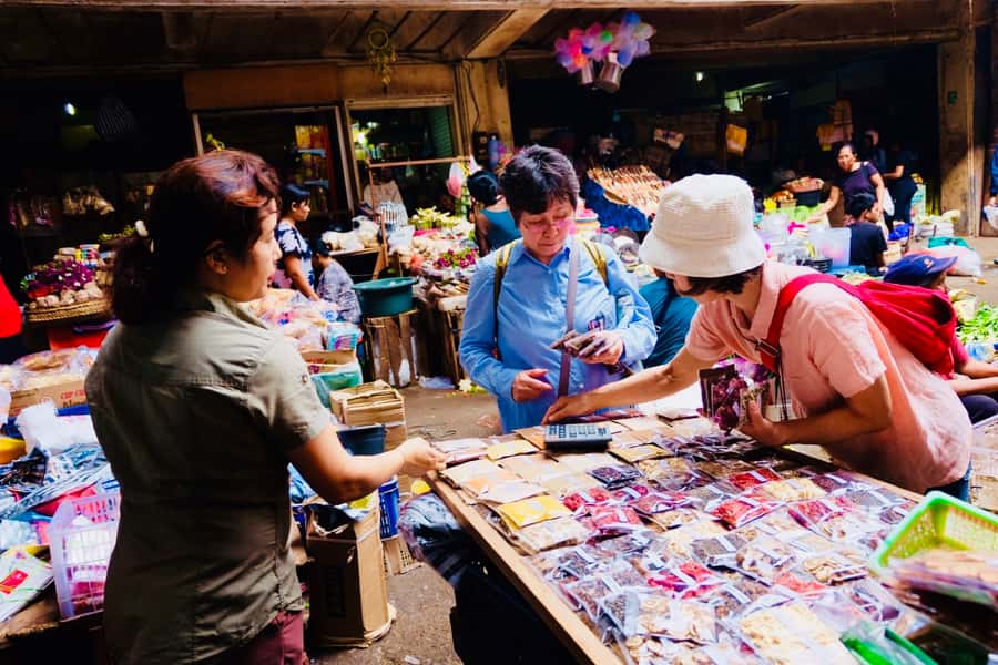 Denpasar: Museum, Traditional Market and Food Tasting Tour - Puputan Square and the opening look at Denpasar