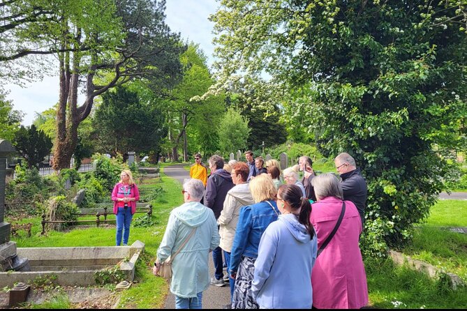 Discover Belfast with St. George's Market Minivan Tour - St. George’s Market and a sensible lunch break