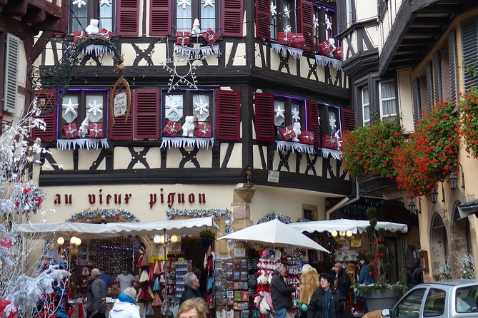 Discover Colmar's Christmas Market Magic with a Local - The beauty and burden of Christmas crowds