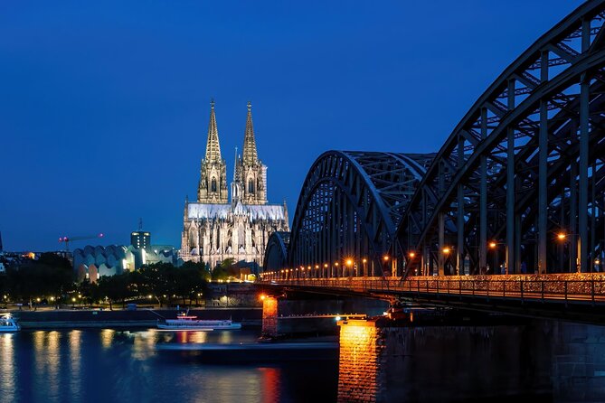 Discover Cologne's Christmas Market Magic with a Local - Three Cologne markets in a compact one-hour walk