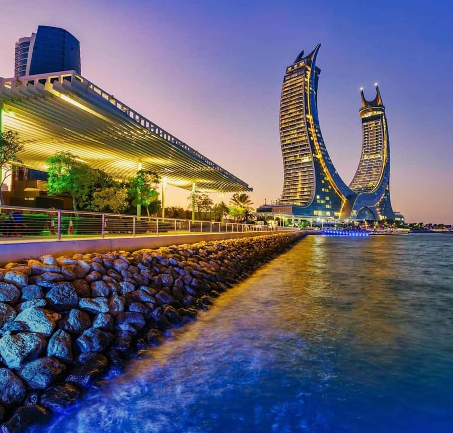 Doha: City Tour,Corniche,Souq Waqif,The Pearl,and Katara - Dhows, the Corniche, and Doha Bay