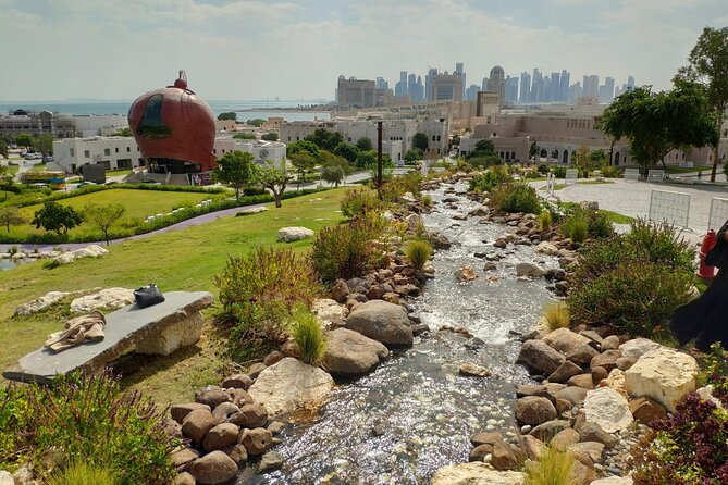 Doha City Tour: Guided Tour to Souq Waqif, Katara, Pearl Island - The Pearl-Qatar: a quick look at modern Doha