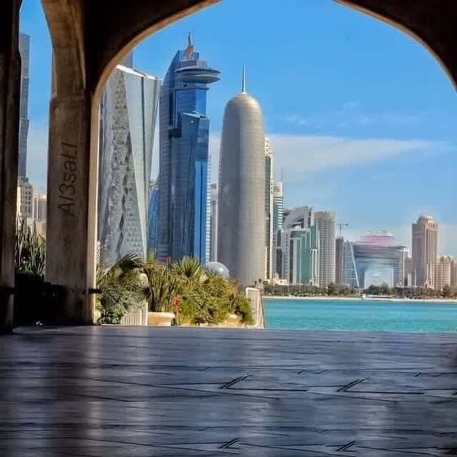 Doha: Combo City Tour, Souq Waqif & 4WD Desert Safari - Bedouin-style tea and a quiet finish