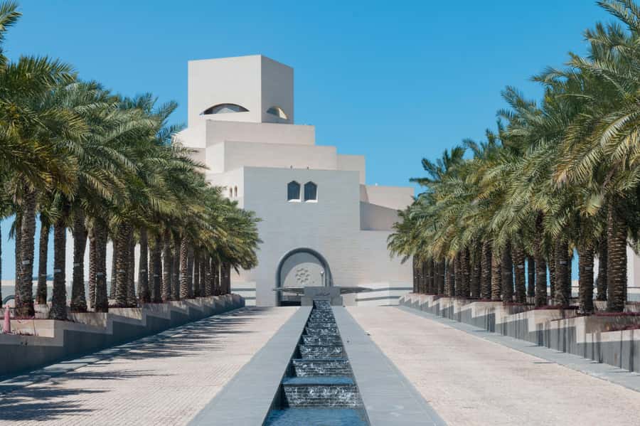 Doha: Guided City Tour to Souq Waqif, katara & pearl-island - Finishing at The Pearl-Qatar