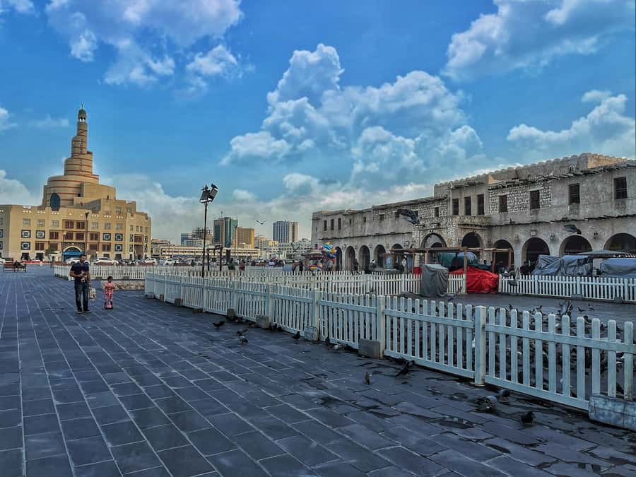 Doha: Guided City Tour to Souq Waqif, katara & pearl-island - Using the National Museum to understand Qatar