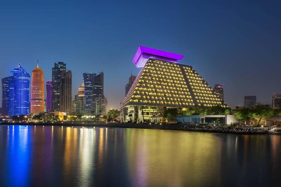 Doha: Night City Tour |Corniche |katara |Souq Waqif |Pearl - What to bring and how to prepare